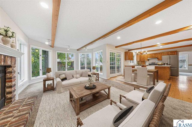 1029 Oak Terrace Drive, North Mankato, MN 56003
