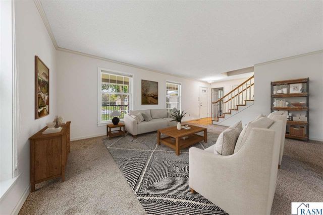 1029 Oak Terrace Drive, North Mankato, MN 56003