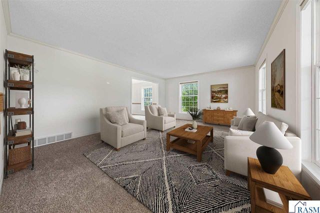 1029 Oak Terrace Drive, North Mankato, MN 56003