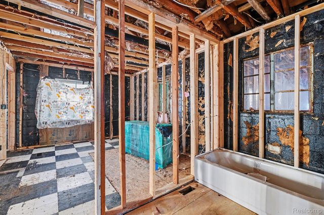 14325 Lakeshore Drive, Holly Township, MI 48442