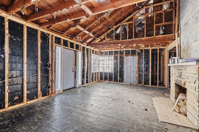 14325 Lakeshore Drive, Holly Township, MI 48442