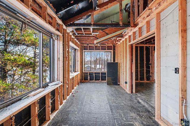 14325 Lakeshore Drive, Holly Township, MI 48442