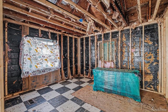 14325 Lakeshore Drive, Holly Township, MI 48442