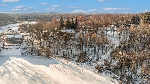 14325 Lakeshore Drive, Holly Township, MI 48442