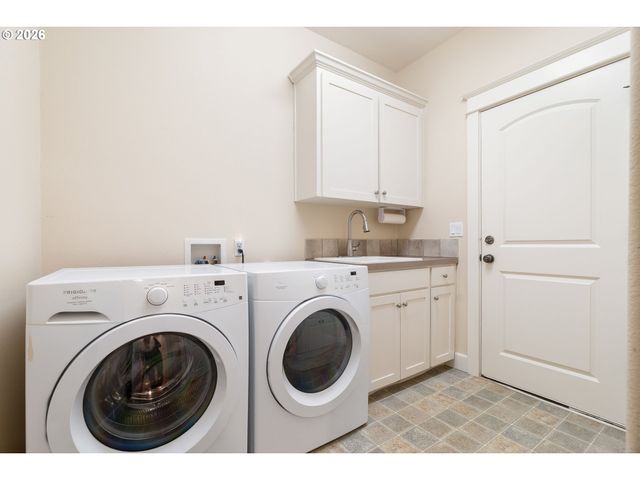 3578 Nw GERRITZ Ter, Portland, OR 97229