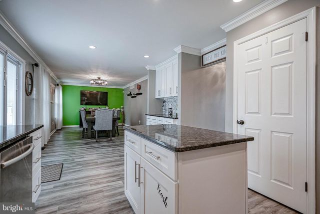 7 DAFFODIL DR, Sicklerville, NJ 08081