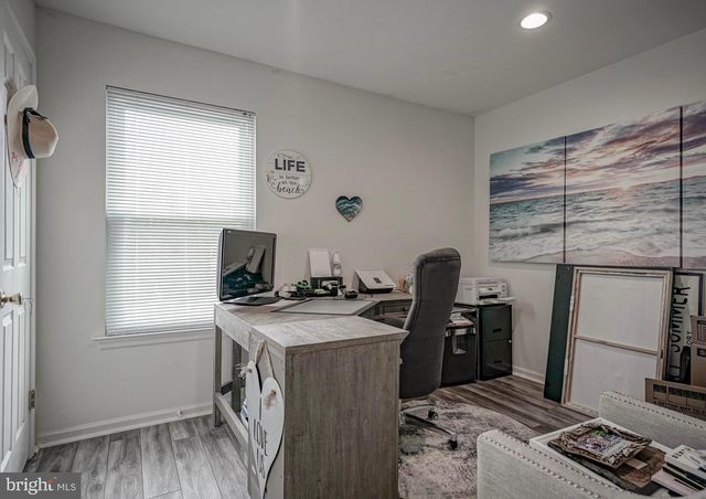 7 DAFFODIL DR, Sicklerville, NJ 08081