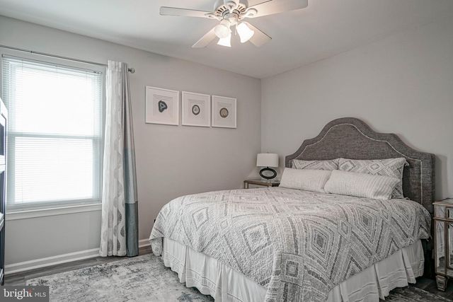 7 DAFFODIL DR, Sicklerville, NJ 08081