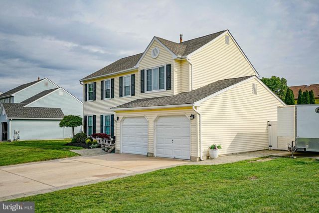 7 DAFFODIL DR, Sicklerville, NJ 08081