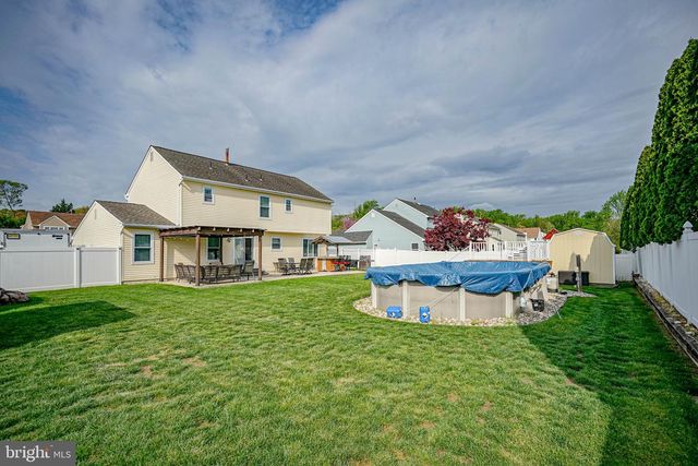 7 DAFFODIL DR, Sicklerville, NJ 08081