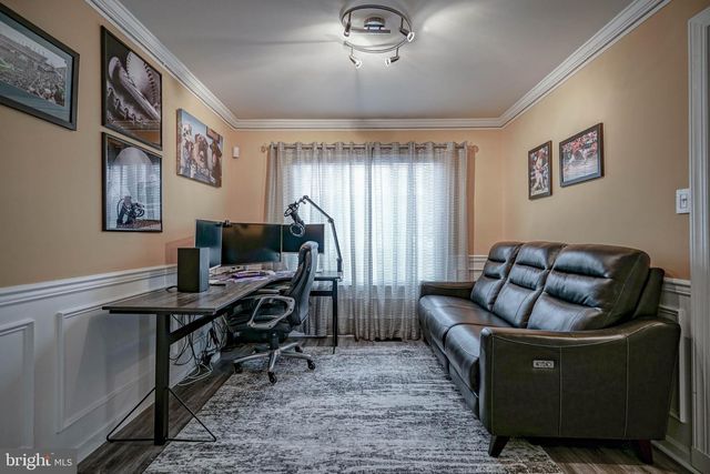 7 DAFFODIL DR, Sicklerville, NJ 08081