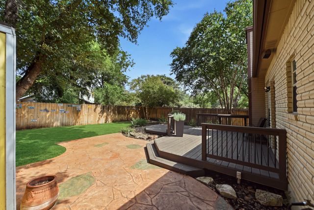 2011 Chittim Trail Drive, San Antonio, TX 78232