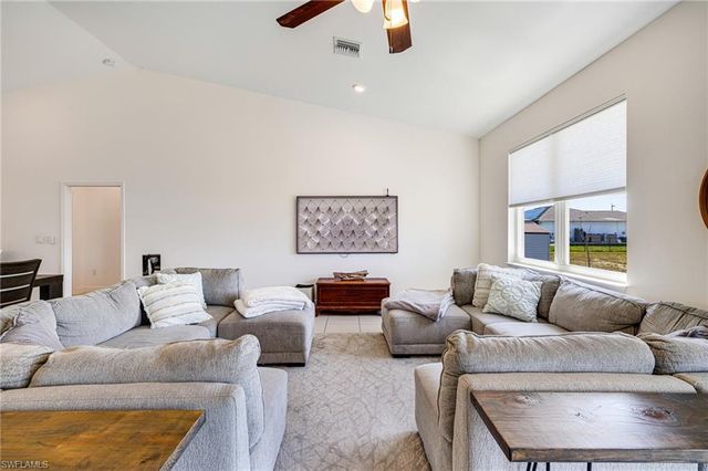 3510 NW 41st PL, Cape Coral, FL 33993