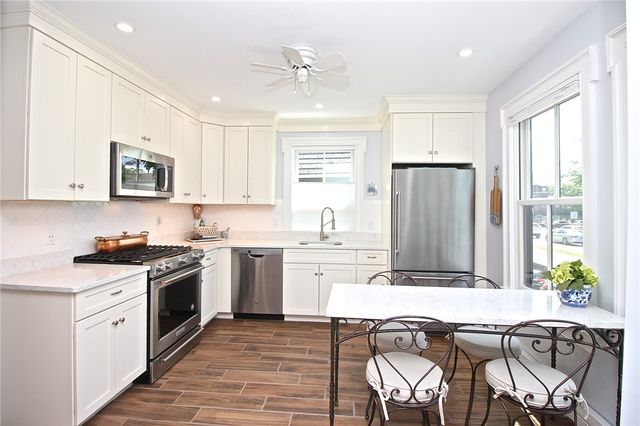 105 John Street, Newport, RI 02840