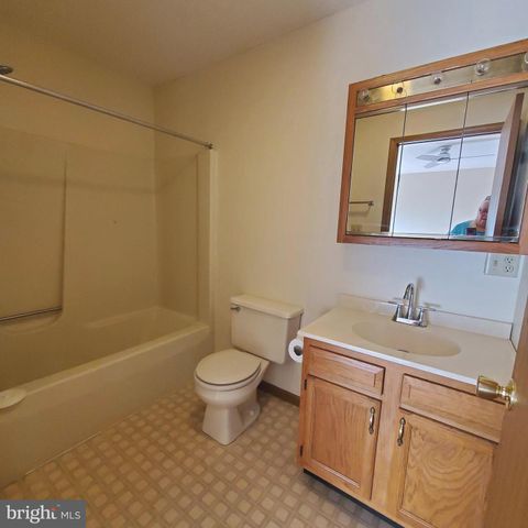 168 TECUMSEH, Hedgesville, WV 25427