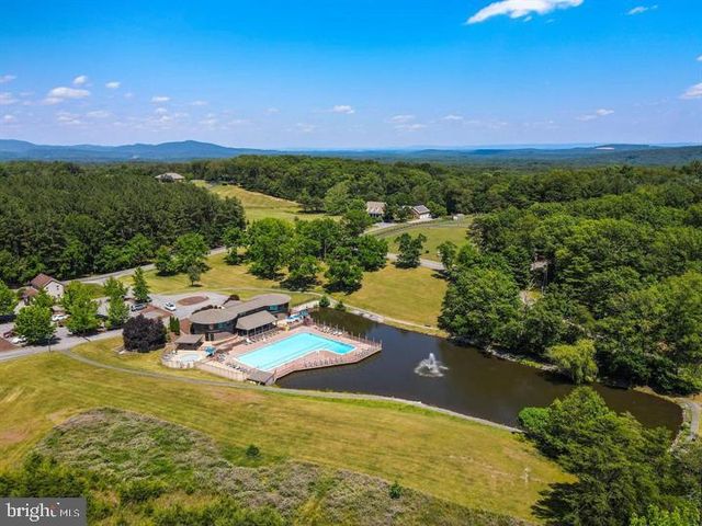 168 TECUMSEH, Hedgesville, WV 25427