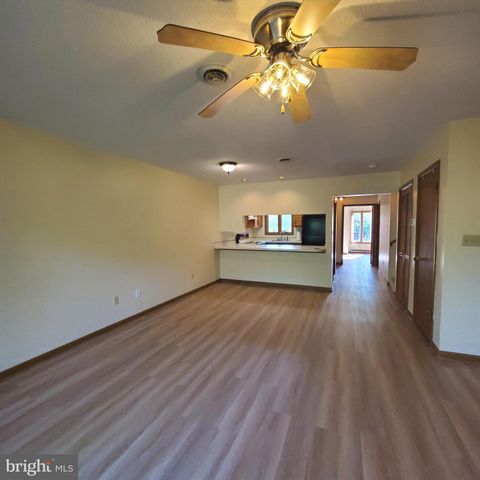 168 TECUMSEH, Hedgesville, WV 25427