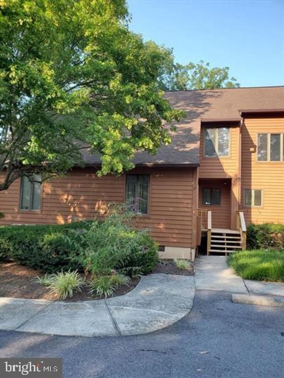 168 TECUMSEH, Hedgesville, WV 25427