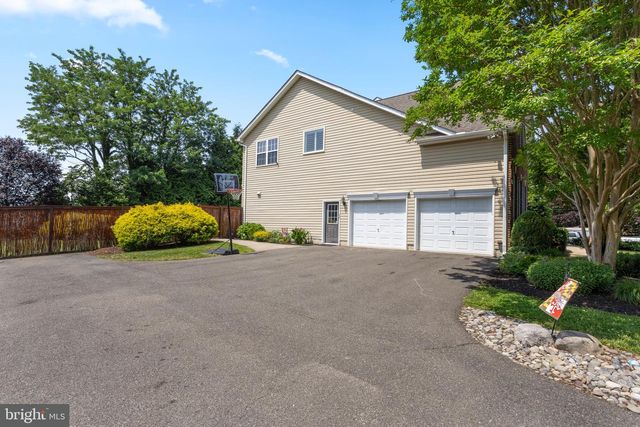 3325 COX RD, Chesapeake Beach, MD 20732
