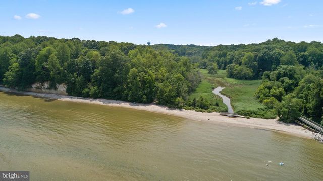3325 COX RD, Chesapeake Beach, MD 20732