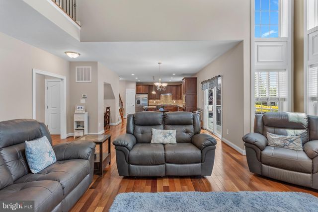 3325 COX RD, Chesapeake Beach, MD 20732