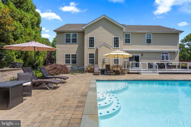 3325 COX RD, Chesapeake Beach, MD 20732