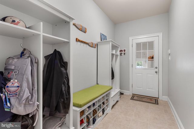 3325 COX RD, Chesapeake Beach, MD 20732