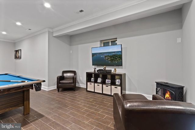 3325 COX RD, Chesapeake Beach, MD 20732