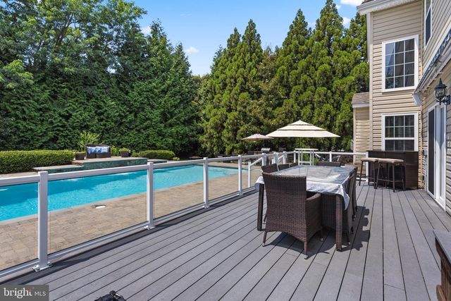 3325 COX RD, Chesapeake Beach, MD 20732