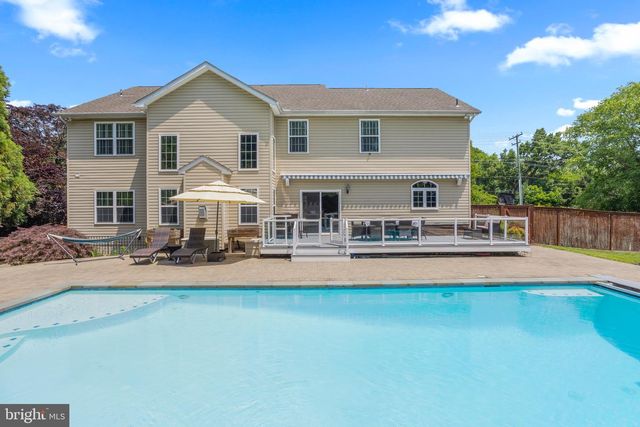 3325 COX RD, Chesapeake Beach, MD 20732