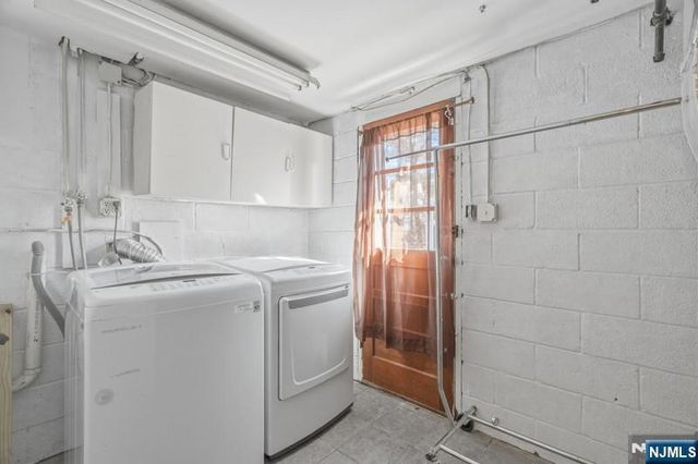 3 Roanoke Avenue, Rockaway Township, NJ 07866