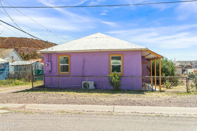 302 PIRRUNG Avenue, Bisbee, AZ 85603