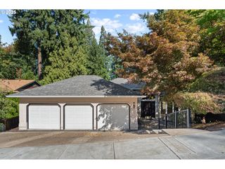 747 Se 27TH St, Gresham, OR 97080