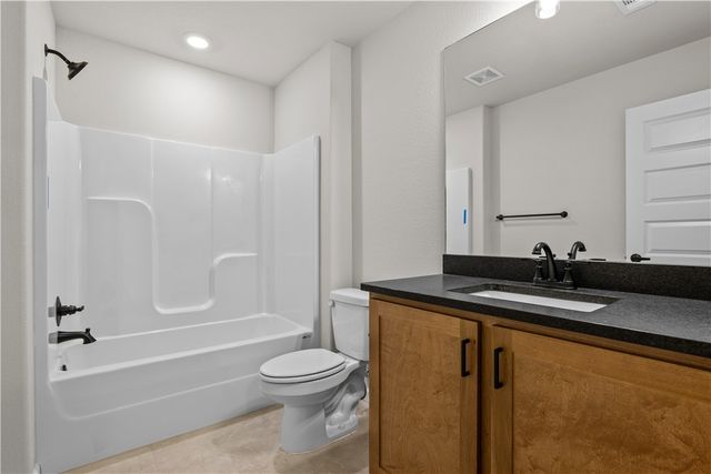 511 Goldfish Street, Lowell, AR 72745