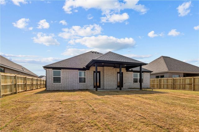 511 Goldfish Street, Lowell, AR 72745