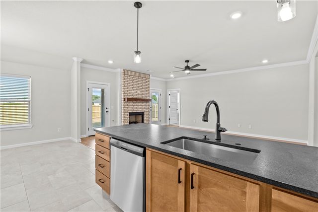 511 Goldfish Street, Lowell, AR 72745