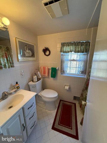 128 CLEMSON RD, Bryn Mawr, PA 19010