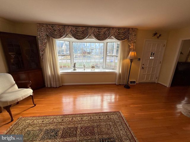 128 CLEMSON RD, Bryn Mawr, PA 19010