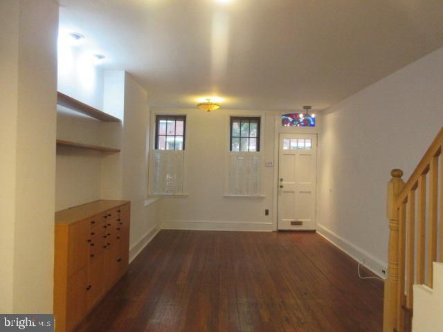 2453 MEREDITH ST, Philadelphia, PA 19130