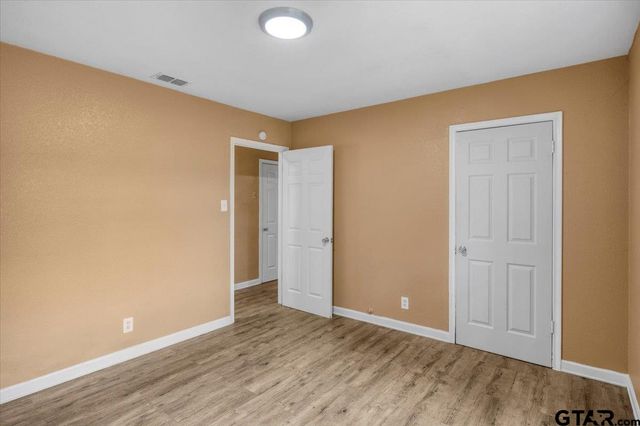 1912 W Oakwood st, Tyler, TX 75702