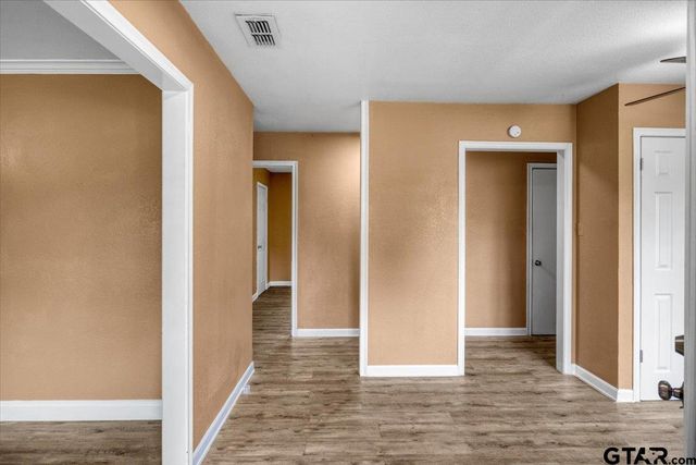 1912 W Oakwood st, Tyler, TX 75702