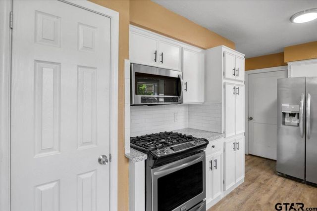 1912 W Oakwood st, Tyler, TX 75702