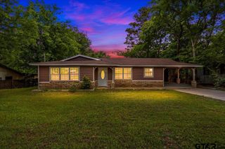 1912 W Oakwood st, Tyler, TX 75702