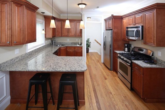 159 Willard St 5, Quincy, MA 02169