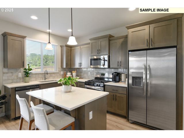 2803 Ne Claire Rd 207, Estacada, OR 97023