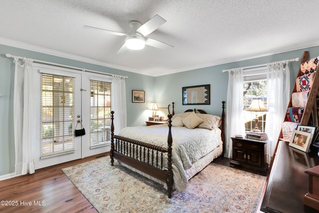 221 Mcglamery Street, Oak Island, NC 28465