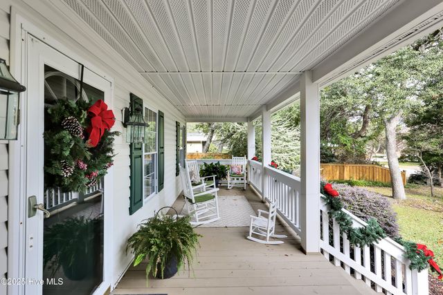 221 Mcglamery Street, Oak Island, NC 28465