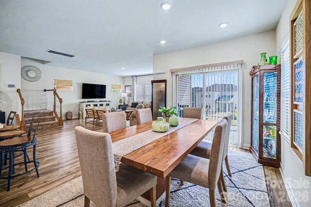 5012 Shadbush Road, Charlotte, NC 28215