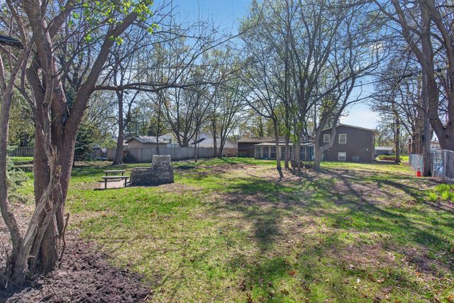 8024 Madison Street NE, Spring Lake Park, MN 55432