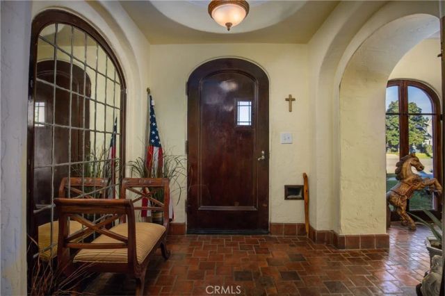 4202 University, Riverside, CA 92501